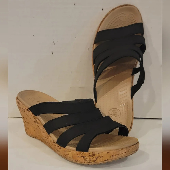 CROCS ALEIGH BLACK STRAPPY 2-3/4" WEDGE HEEL SANDALS (sz 8) - Picture 1 of 6